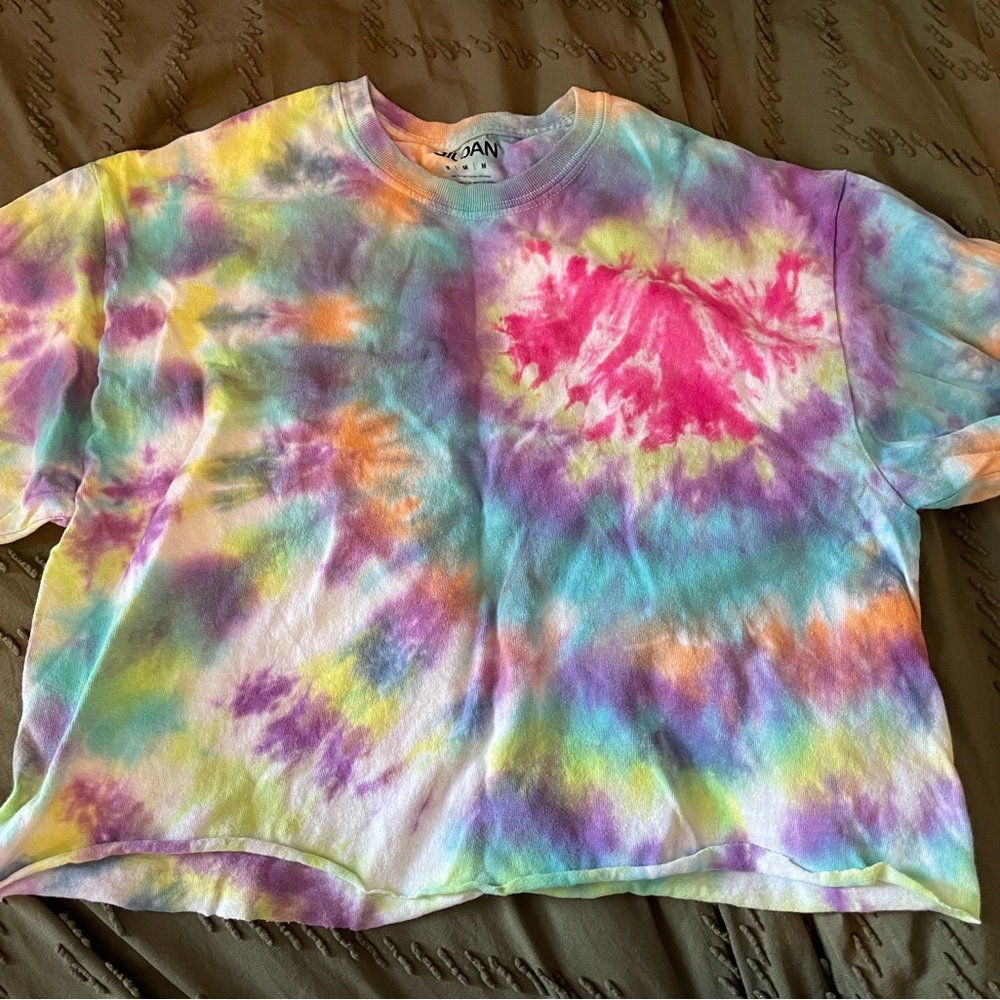 tie dye crop top!